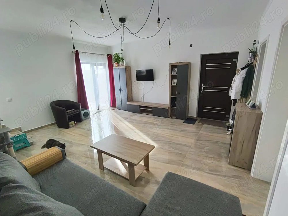 Proprietar vand duplex in Sanadrei