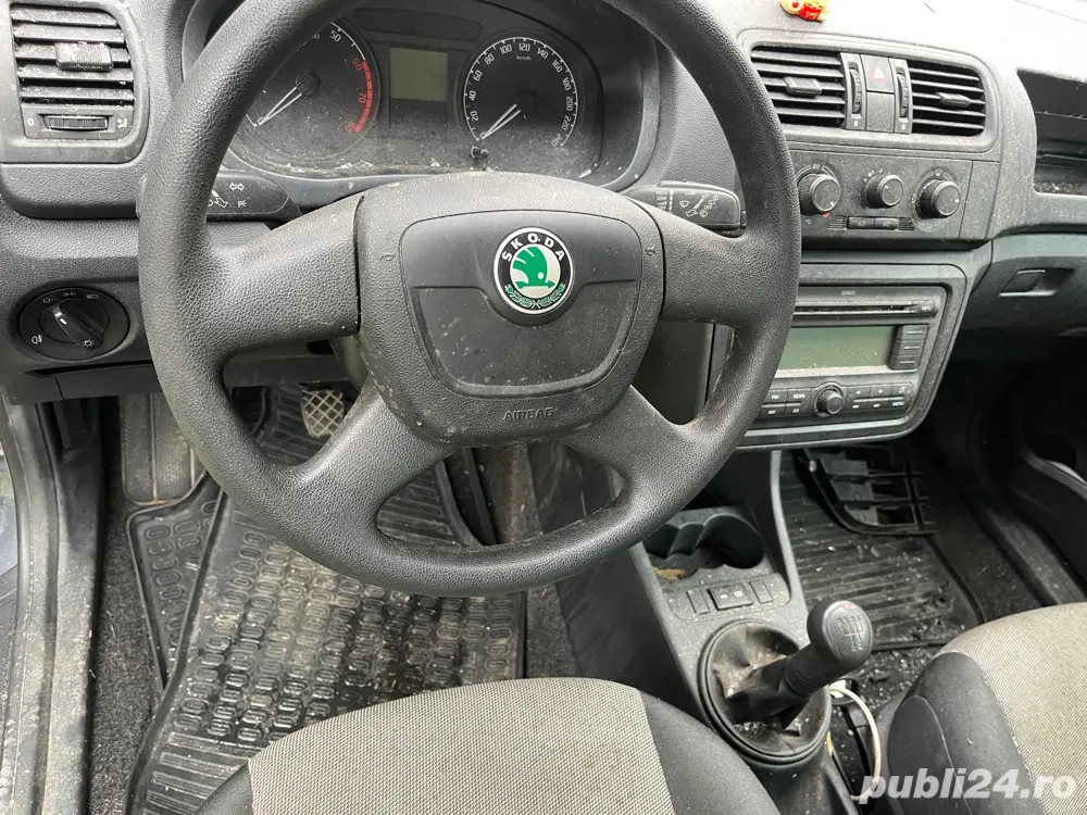 Dezmembrez Skoda fabia anul 2011
