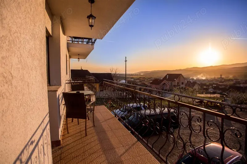 Inchiriez apartament cu doua camere ,si in sistem hotelier