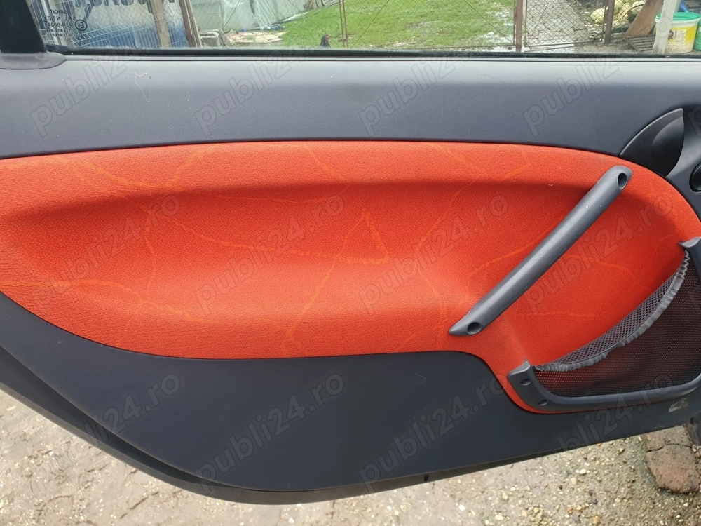 Fete usi si scaune smart fortwo