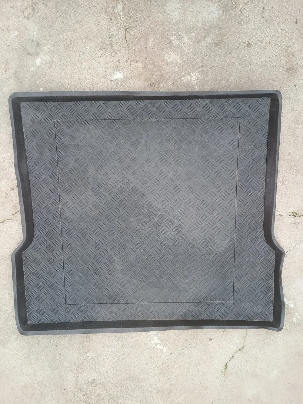 Tavita portbagaj Logan II