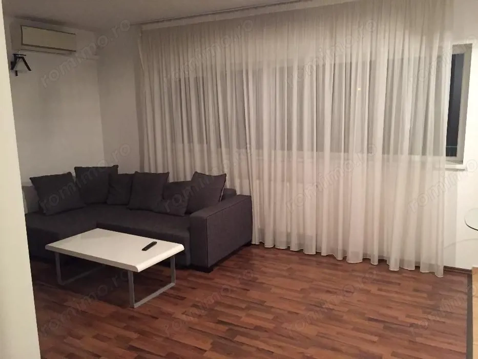 Titan - complex rasarit de soare 2 camere - parcare inclusa