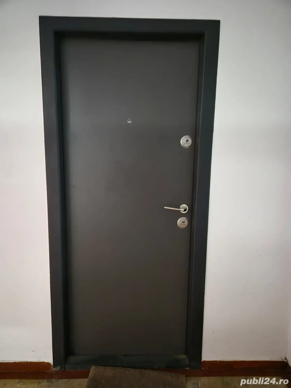 Vand 2 cam piata muncii