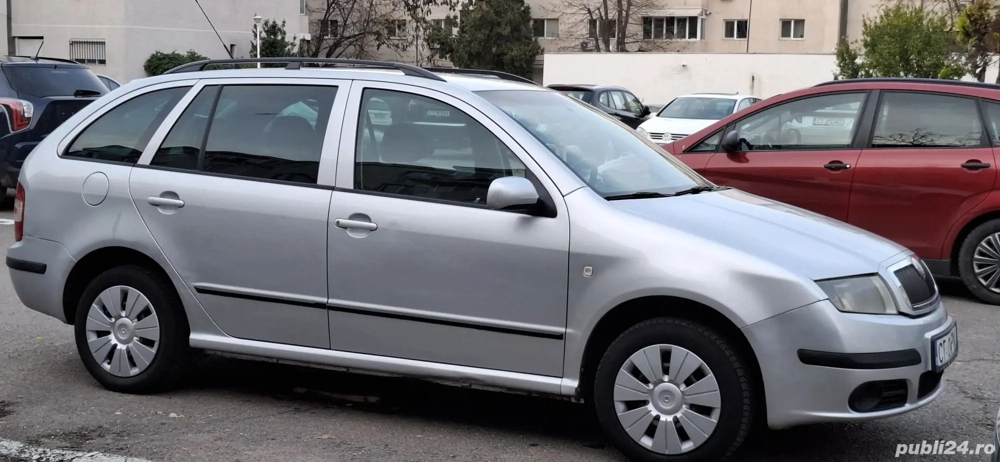vând Skoda Fabia 1.4 Diesel Anul Fab 2008  Acte la zi full Opțiuni 