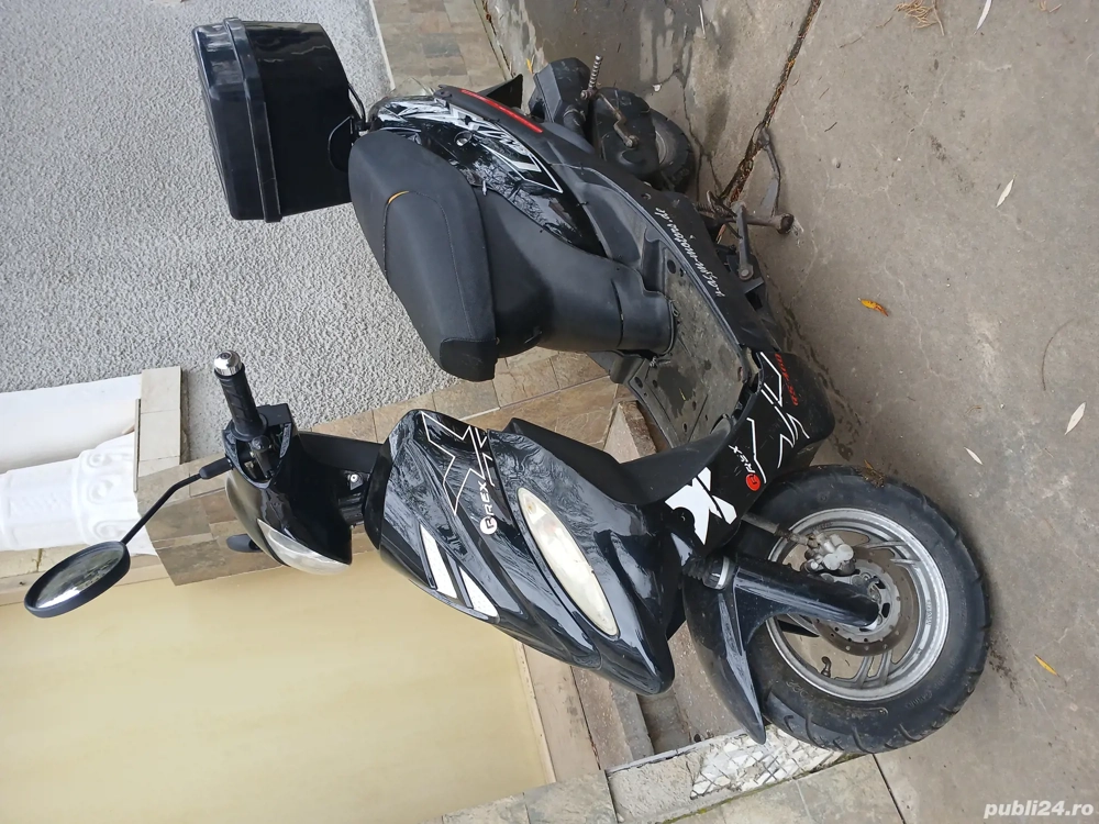 Vând Scuter 4T 50cc