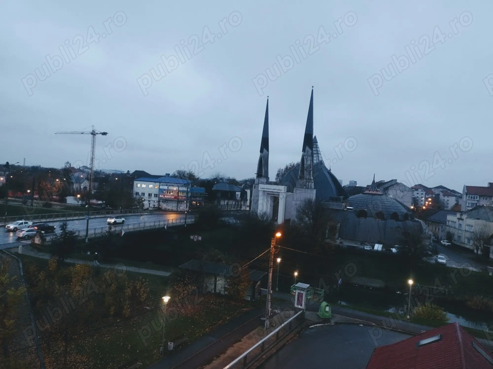 Prpietar vand aparatment cu 3 camere decomandat