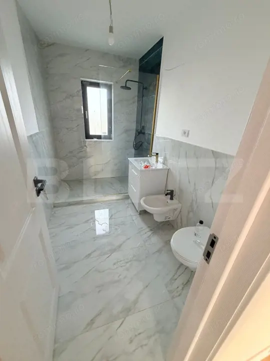 Casă de vânzare în cartierul Izvor, comuna Tărlungeni, la doar 3 km de Brașov