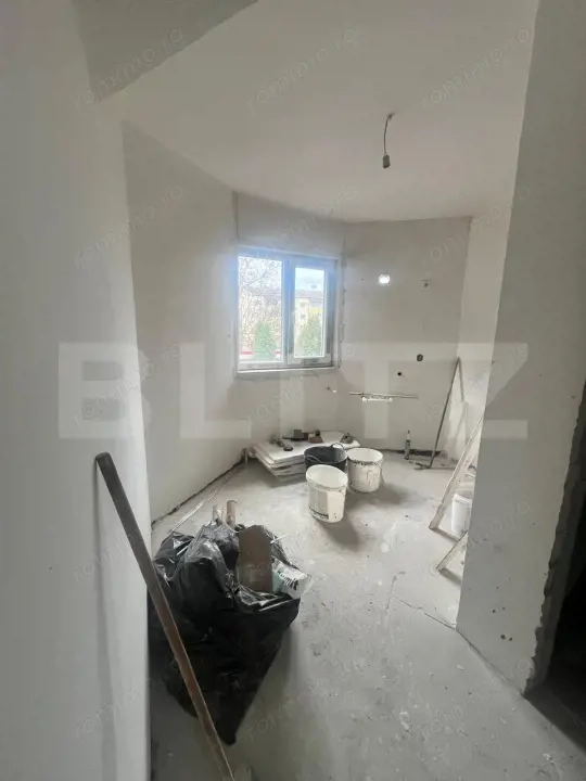 Apartament cu o camera, 25 mp, semifinisat, zona Piata Decebal