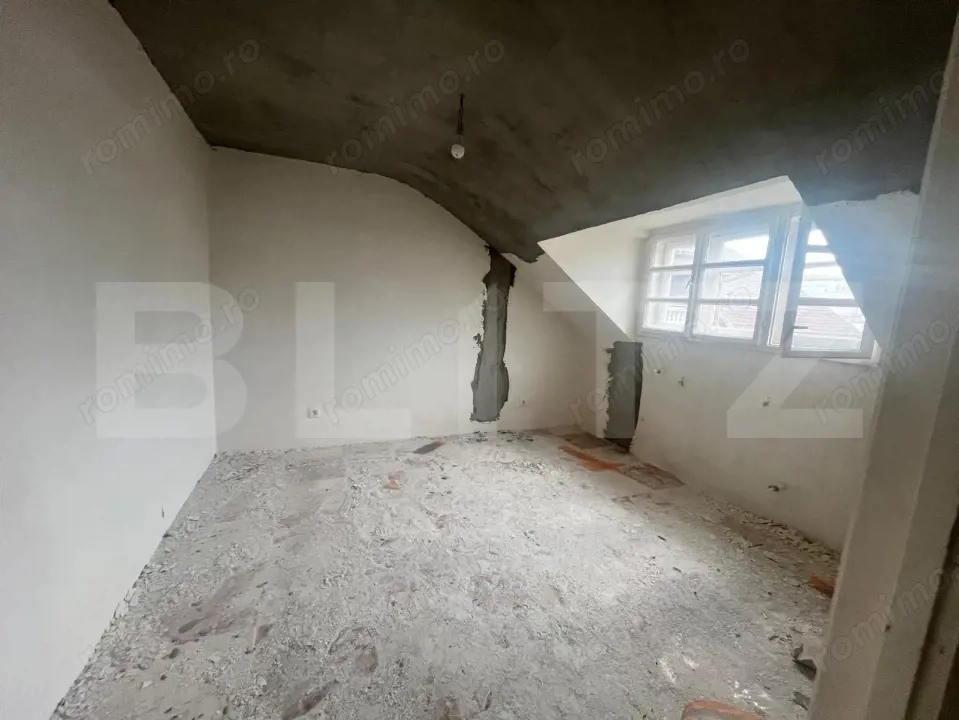 Apartament 1 camera, 34 mp, semifinisat, zona Piata Decebal