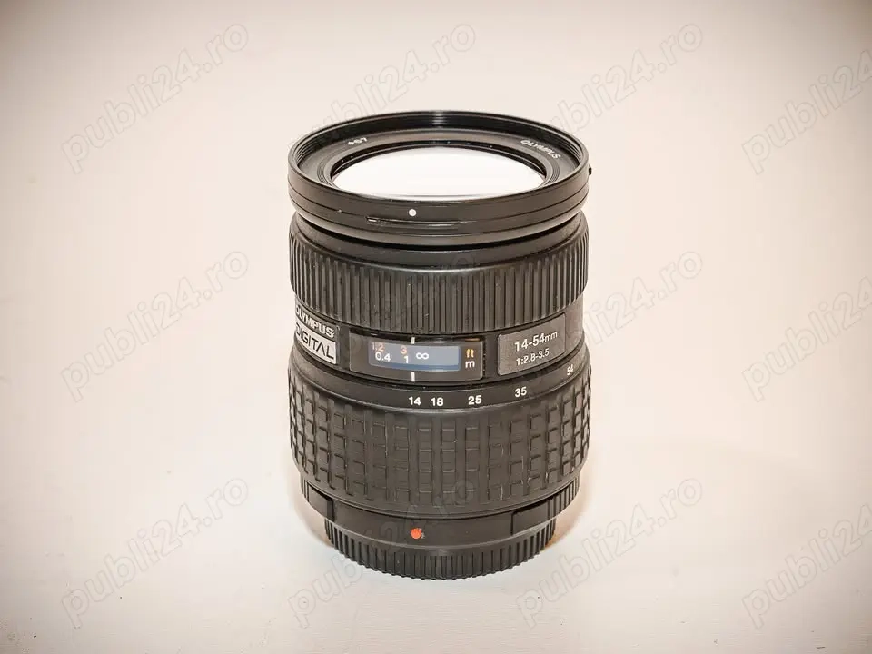 Obiectiv Olympus Zuiko Digital 14-54mm f 2.8-3.5 (Four Thirds)