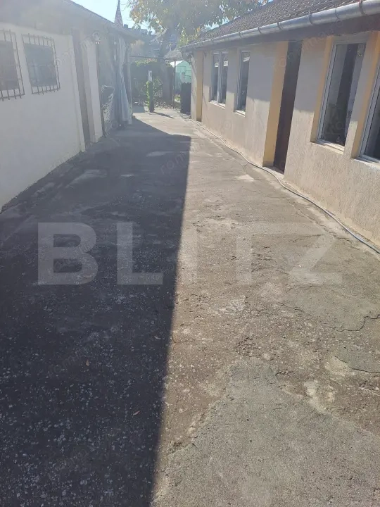 Casa de vanzare, suprafata teren 800 mp, zona Mehala 