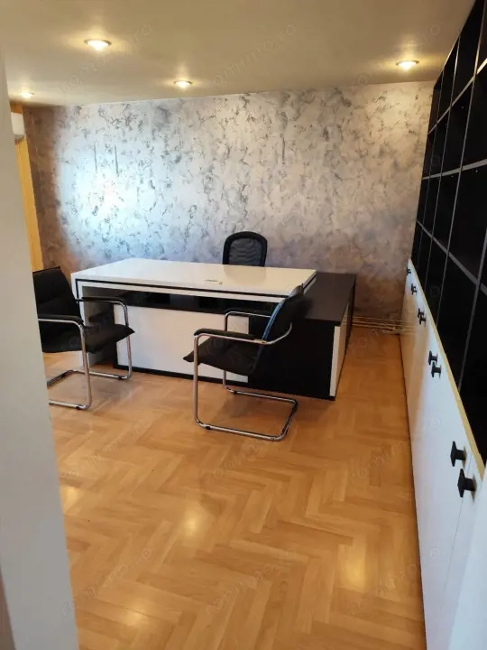 Birou complet mobilat, 85 mp, 3 camere, lângă Mall Vitan , centrala