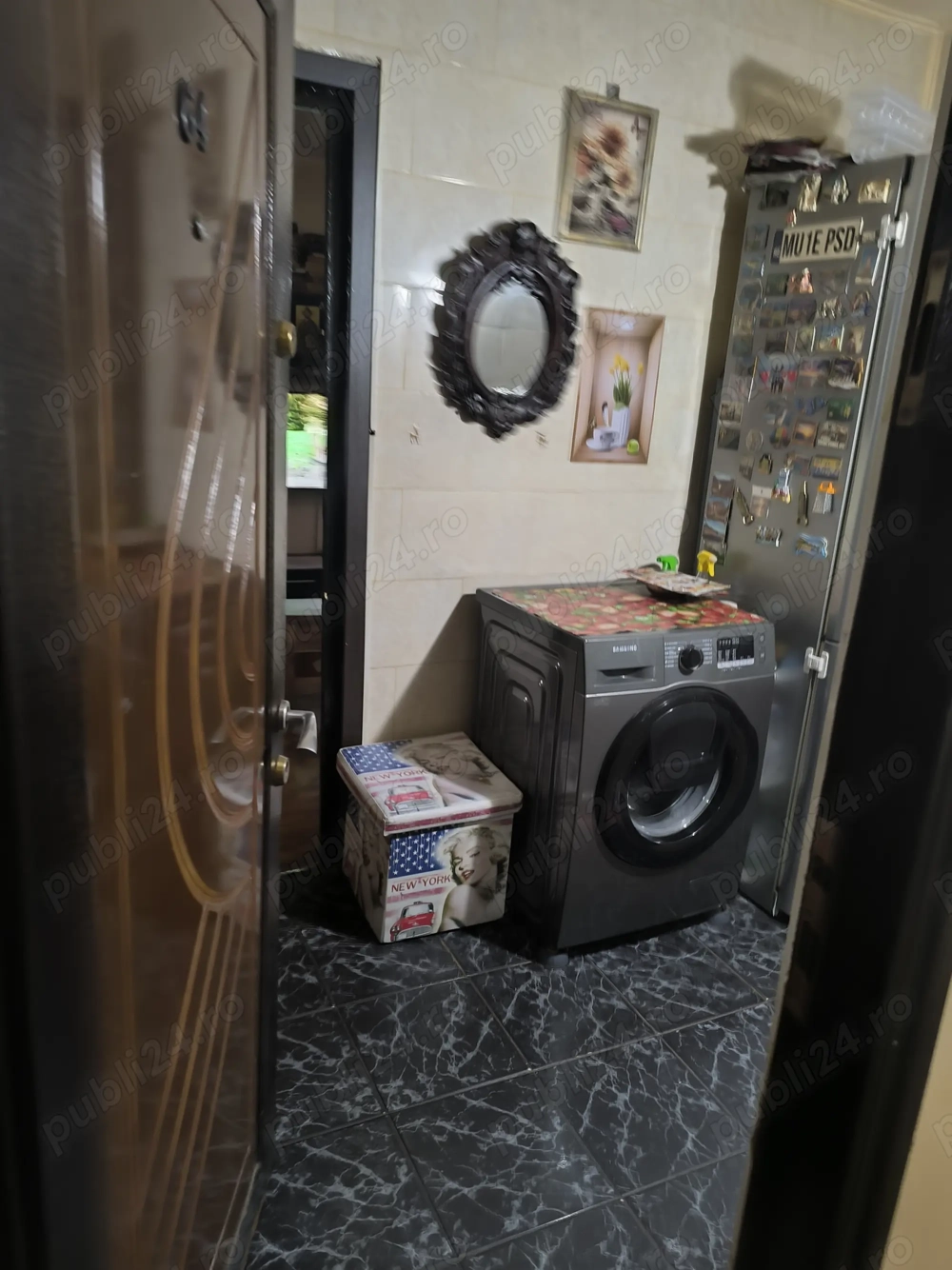 Vand apartament 3 camere, ,parter,sau schimb cu apartament 2 camere parter.PLOIESTI ..MIHAI BRAVU