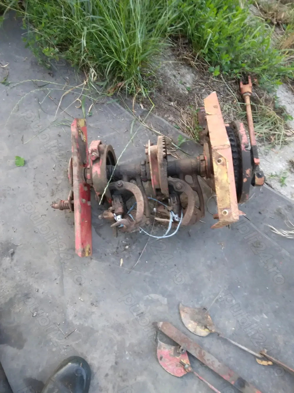 Vând aparat de legat Fhar