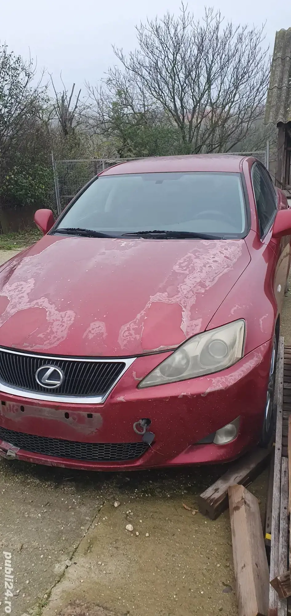 Lexus is 220d pentru piese