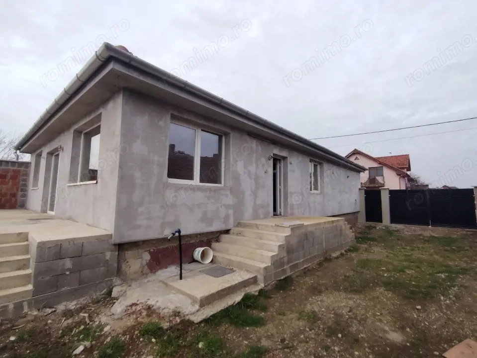 Casa de vanzare in Tarian