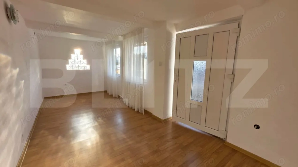 Casa de vanzare, zona centrala – 80 mp utili, 350 mp teren