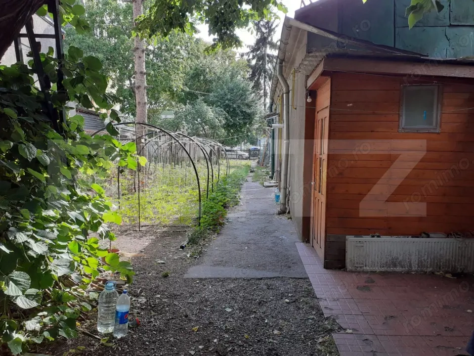 Casa de vanzare, 160 mp utili si 590 mp curte, zona 0 Iasi 
