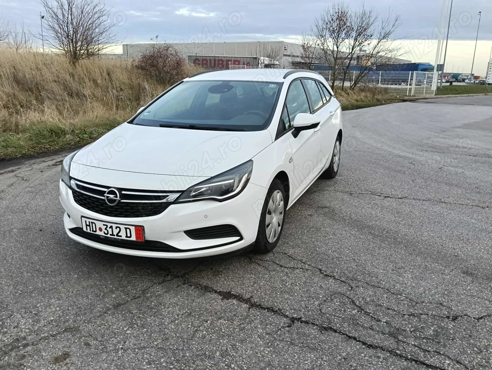 Opel Astra K  1.6 diesel 110 cp 2017, impecabila multe dotari adusa recant Germania