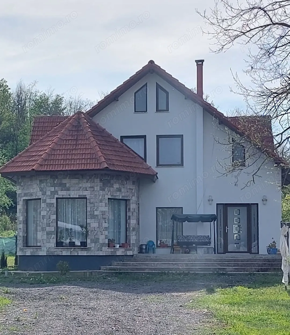 Vând în Jud Olt,Colonești casa și teren