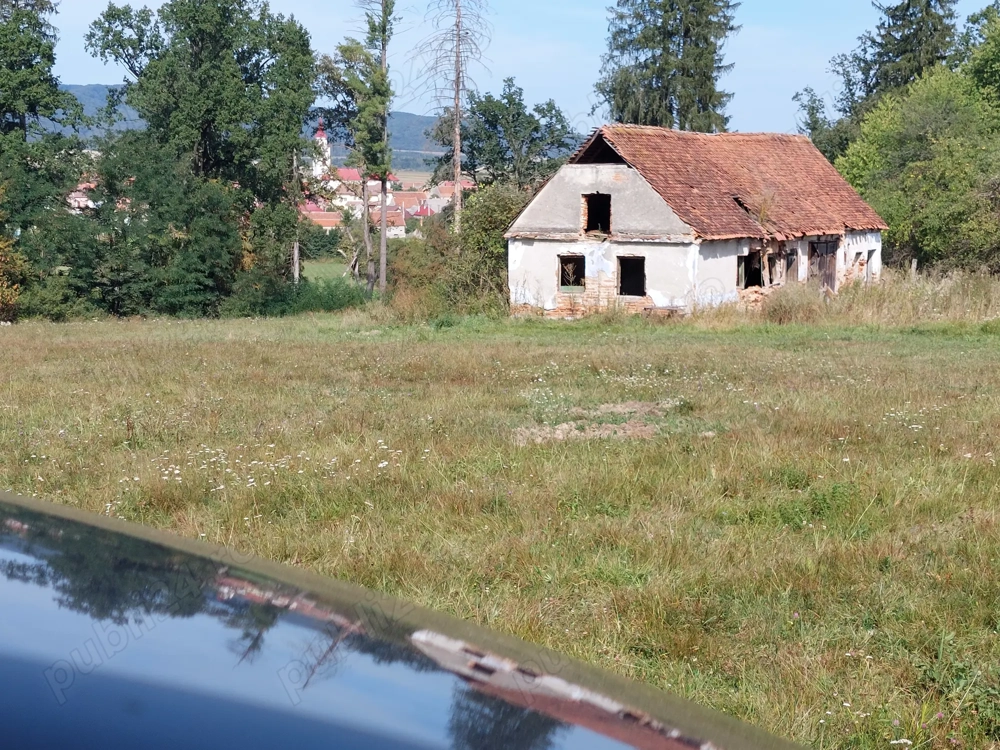 Închiriez intretin casă cu teren Codlea sau imprejurimi