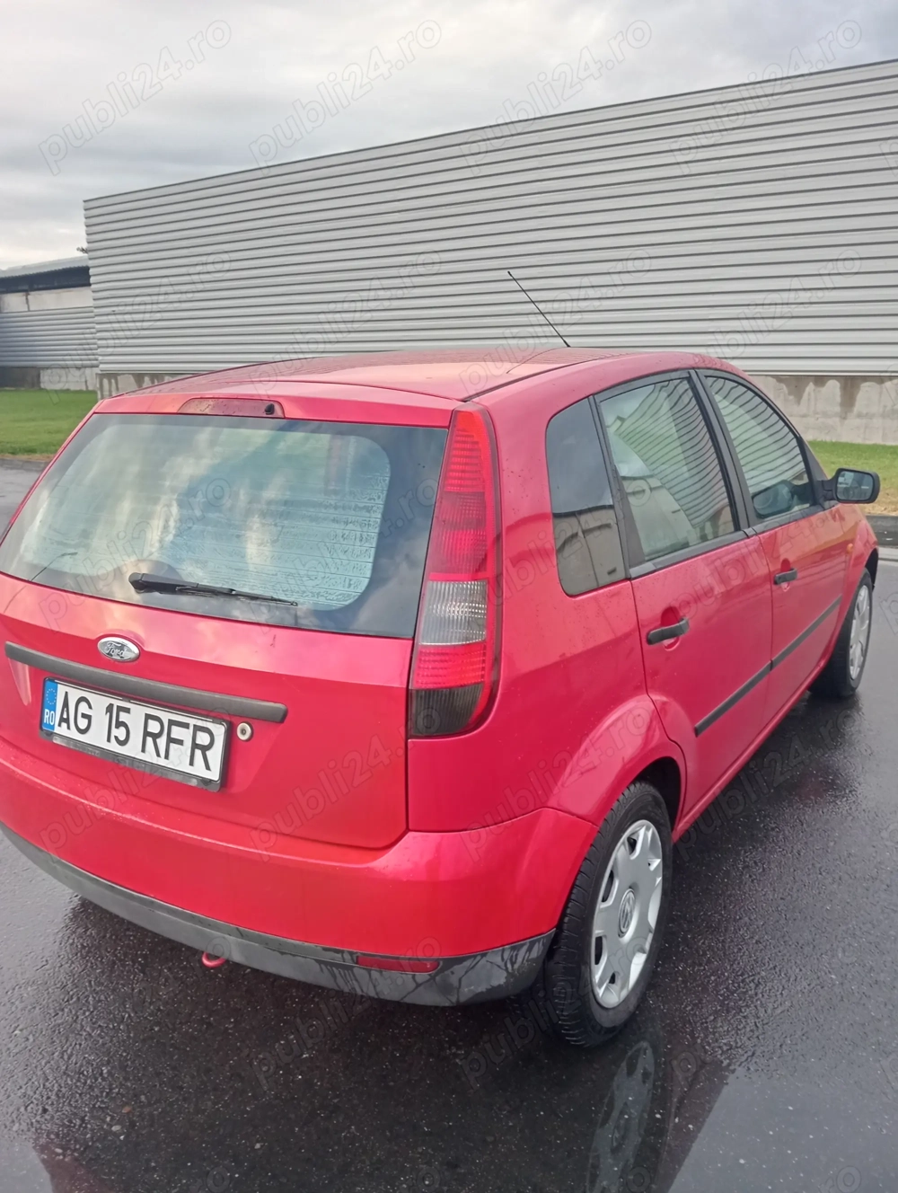 Proprietar vând ford fiesta!