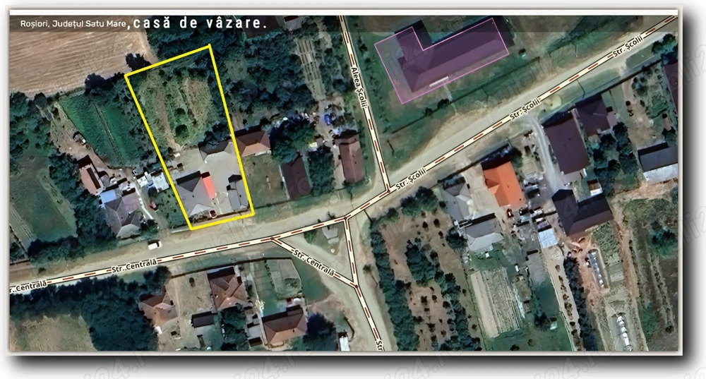 Vand casă la Roșiori   SM, în centru.