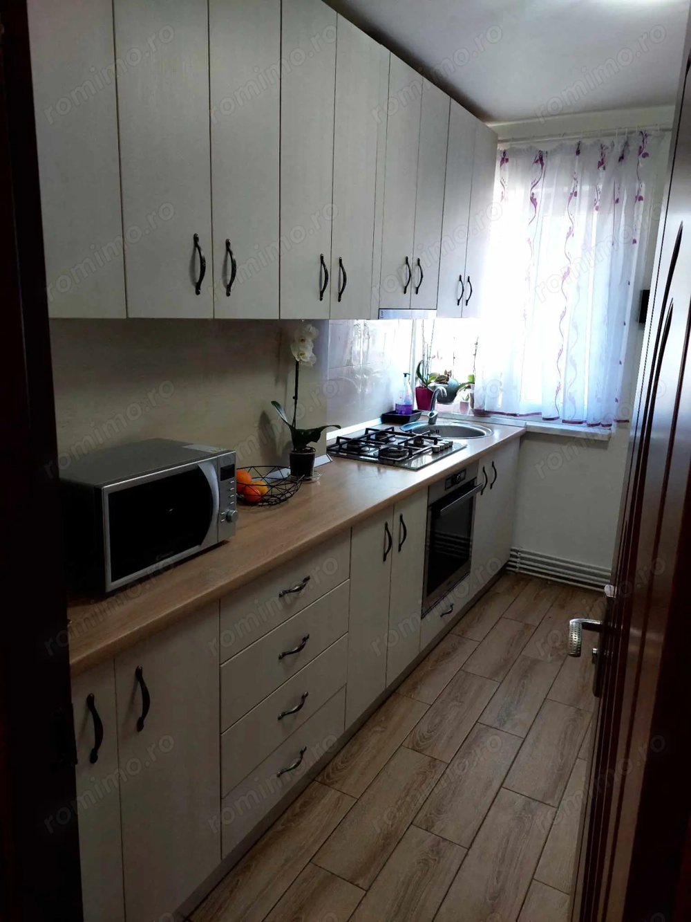 Apartament cu 3camere de vânzare 