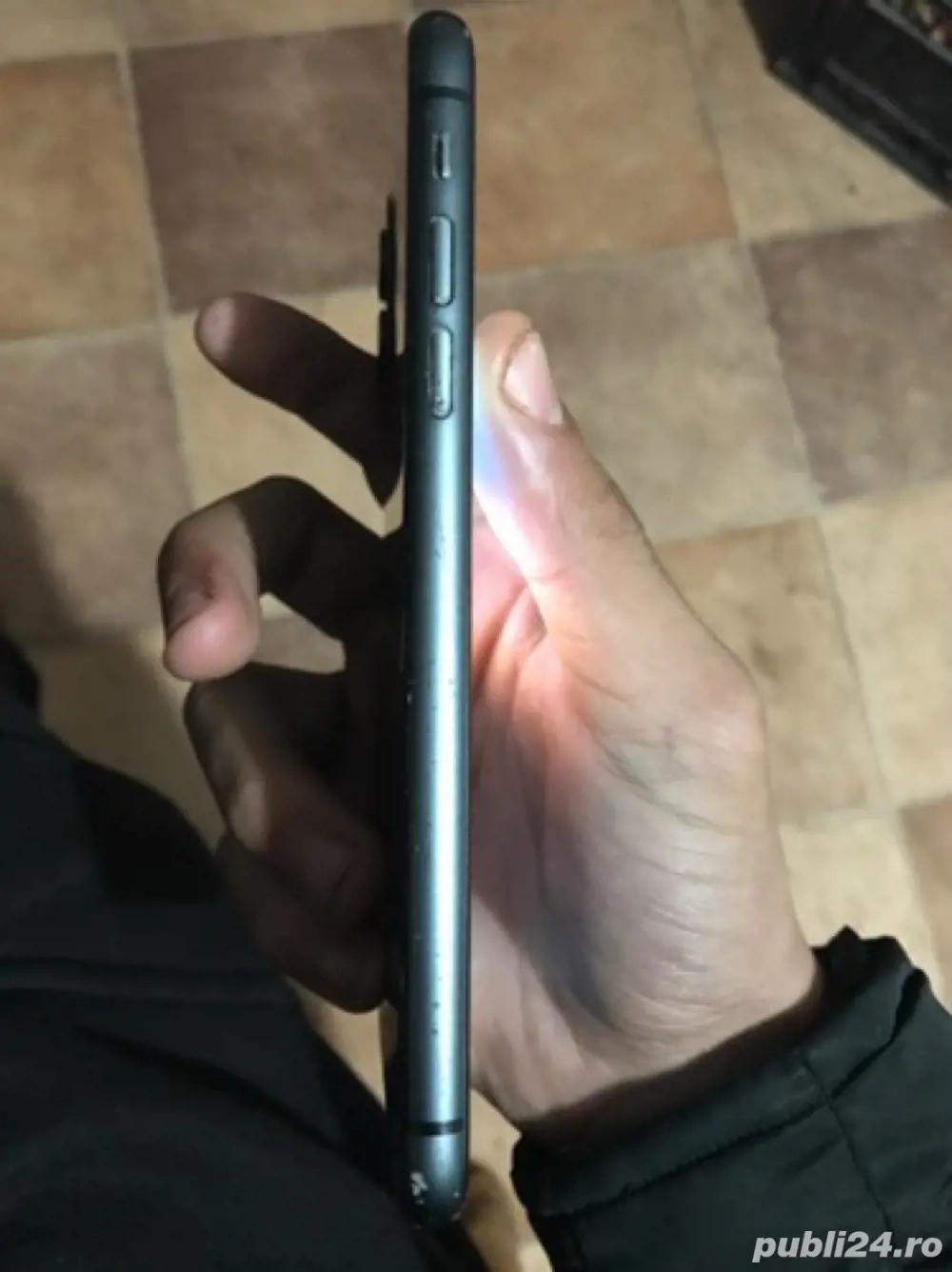 vând sau schimb iphone 11 64gb