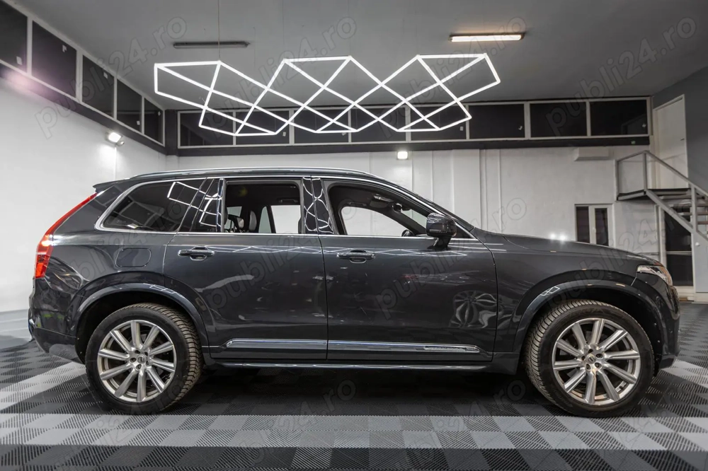 Volvo XC90 D5 AWD Geartronic (173 kW) INSCRIPTION