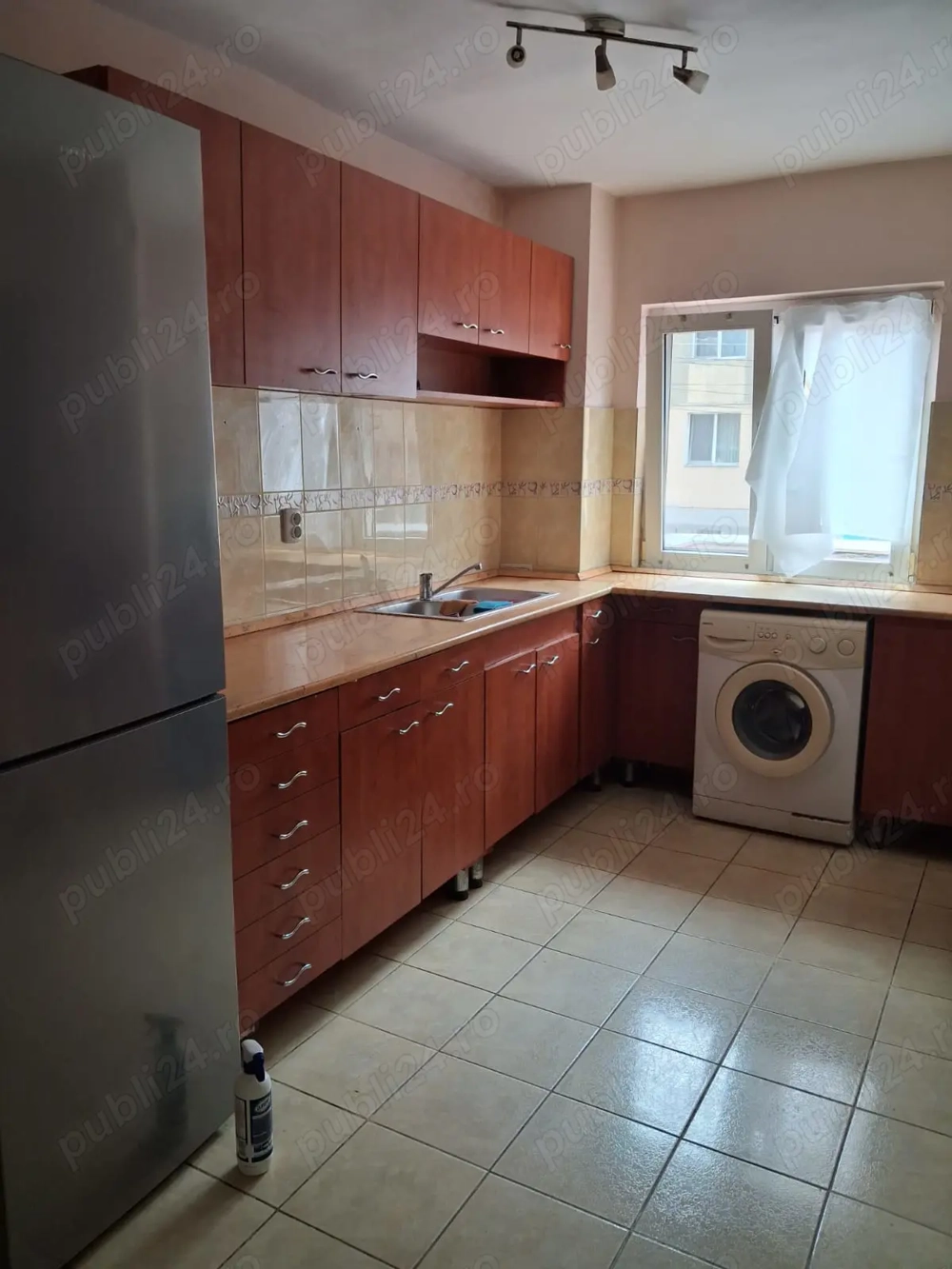apartament de inchiriat