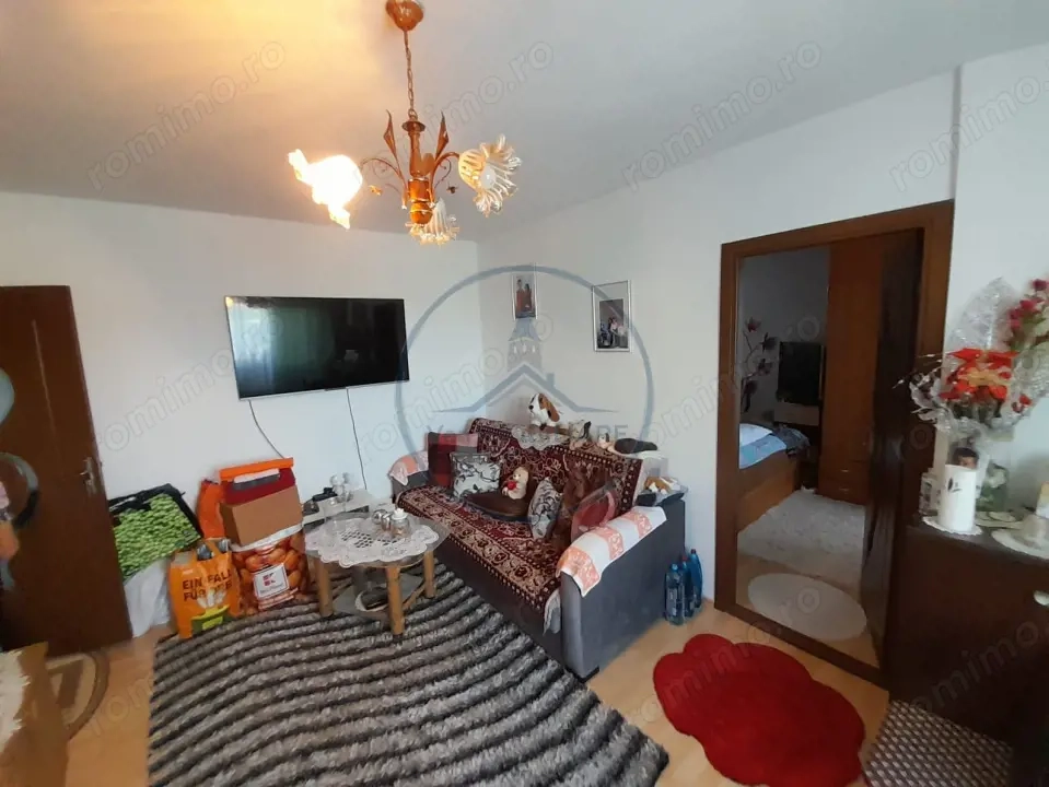 Apartament cu 2 camere, 52 mp, cu loc de parcare, zona DECEBAL