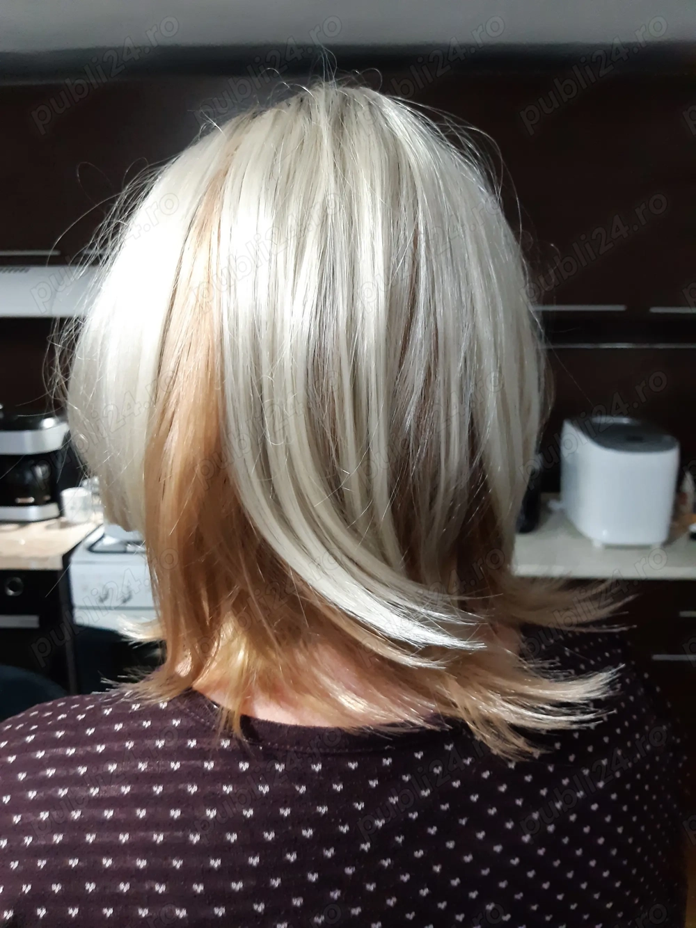 Vand foarte ieftin peruca din par natural nefolosita