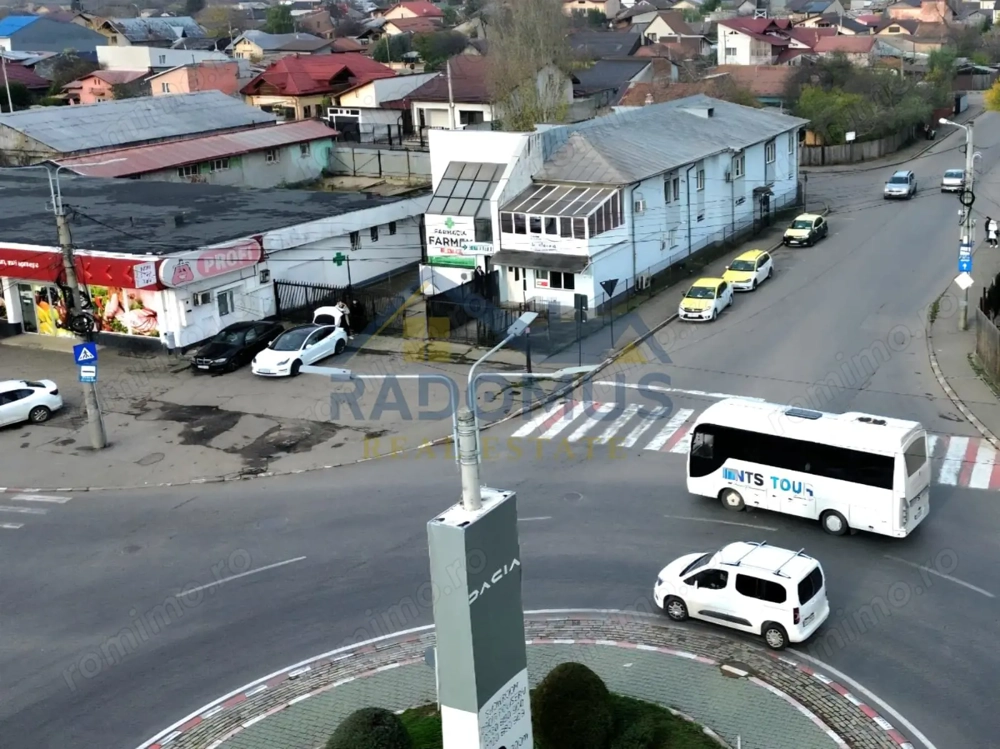 Casă + Spațiu Comercial - Str.Strandului - 200 mp Utili - Trifazic