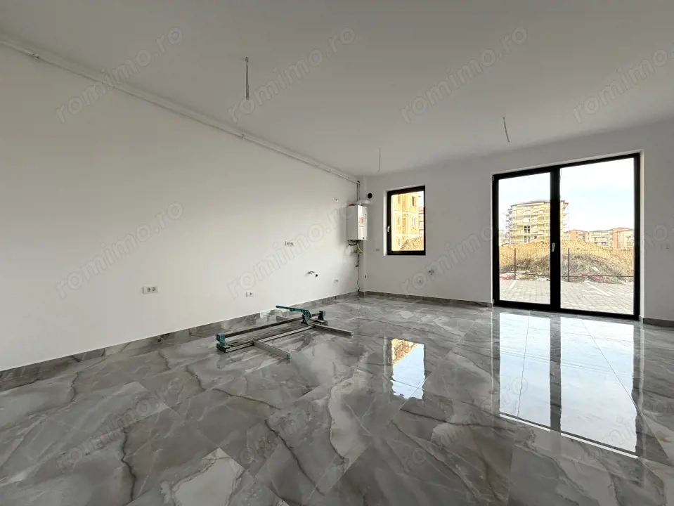 SAD, 53 mp utili, open-space, parter - Esso Giroc