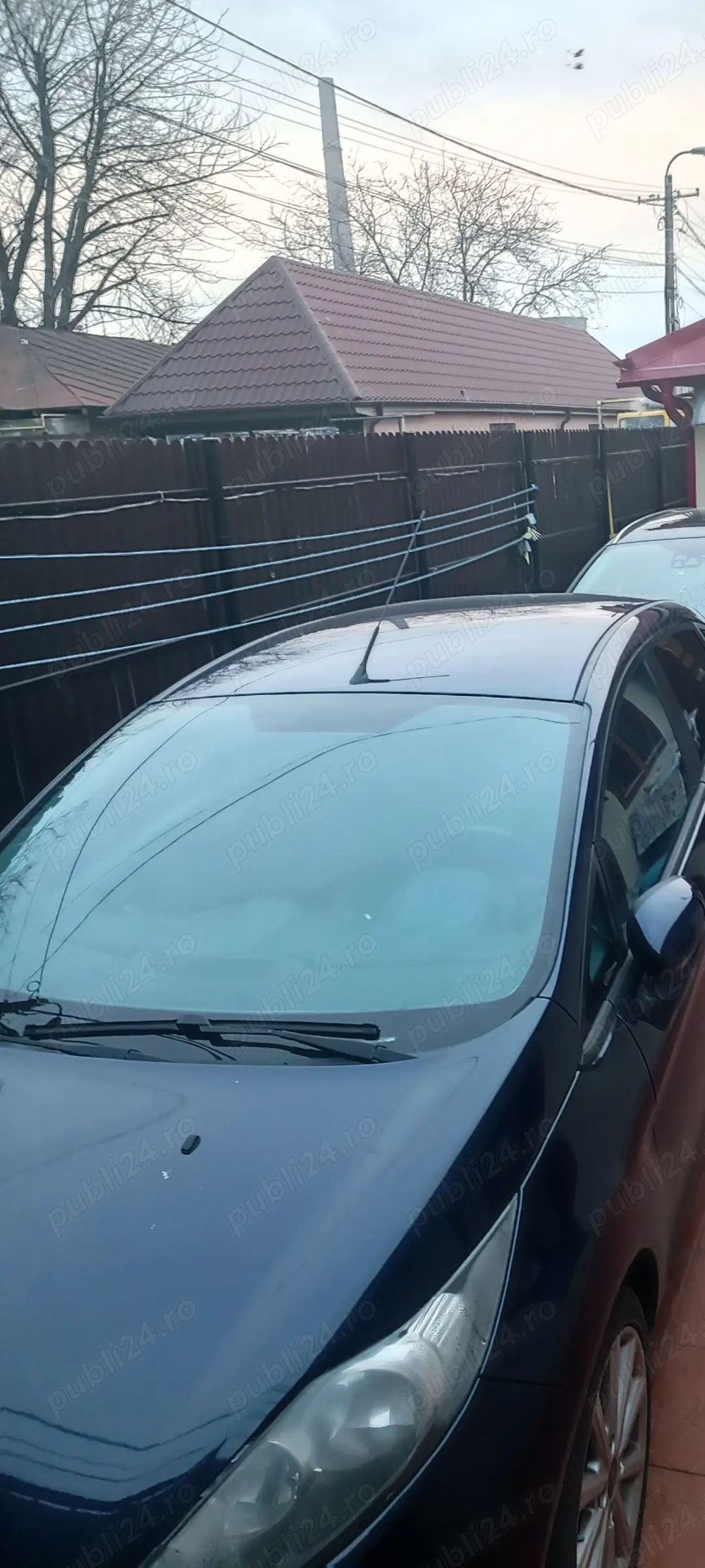 Vând Ford fiesta 2012