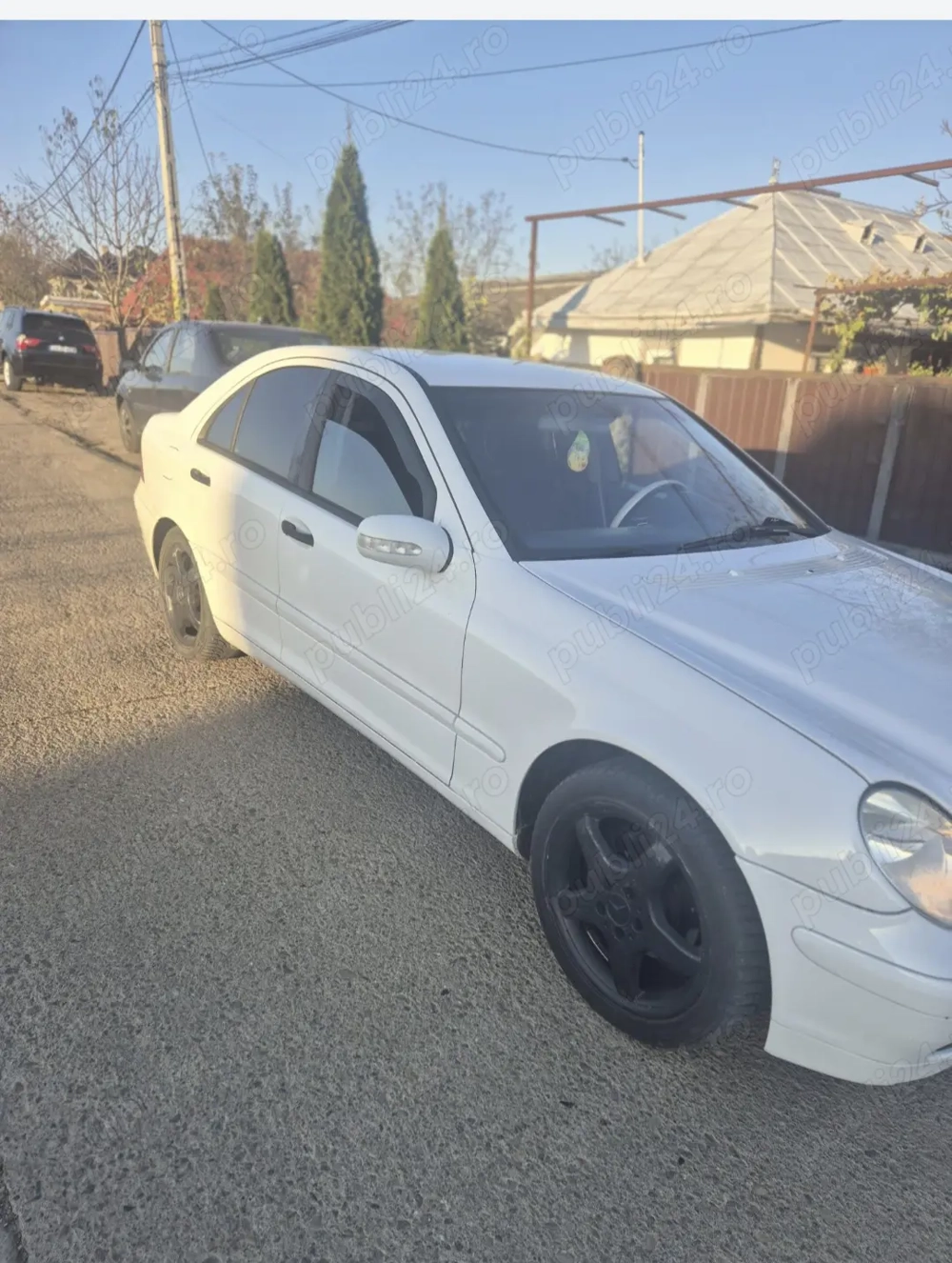 Se vinde,ușor negociabil