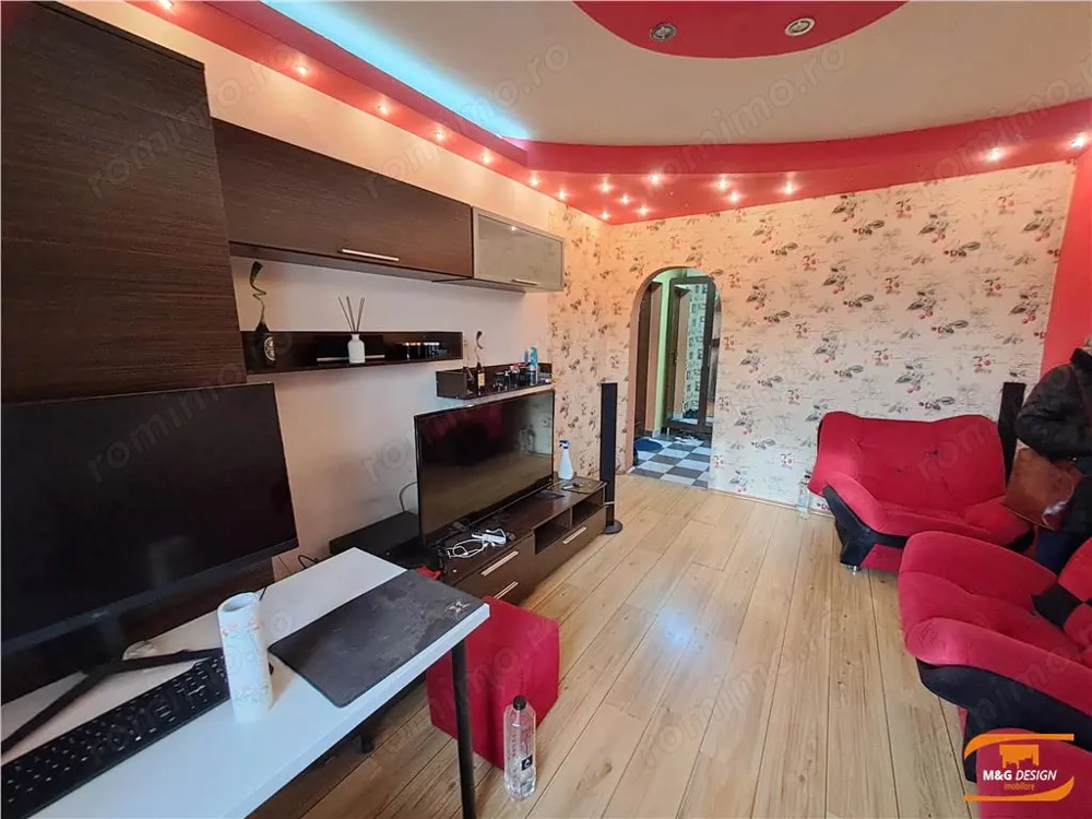 2 camere zona Circumvalatiunii - Gh. Lazar etaj 3 din 10