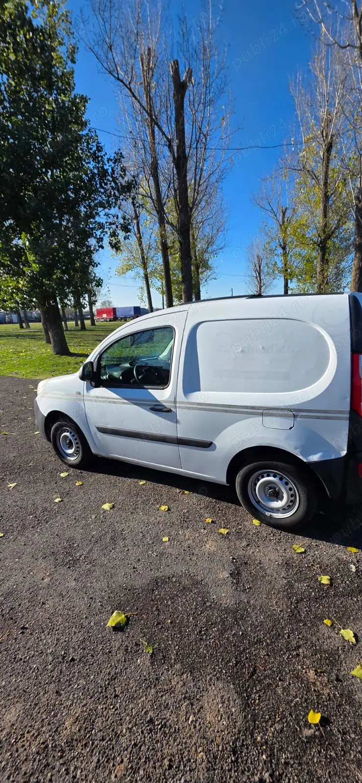 Vând Renault kangoo 