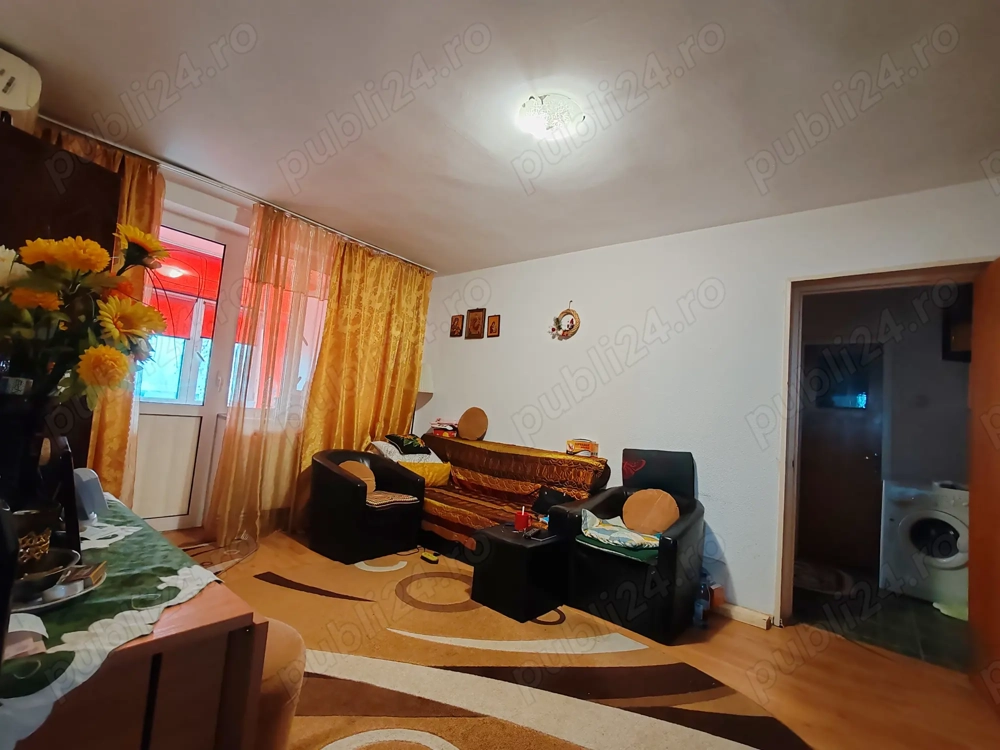 Apartament 2 camere Trivale, et.3, confort 1, centrala termica-70.600 euro