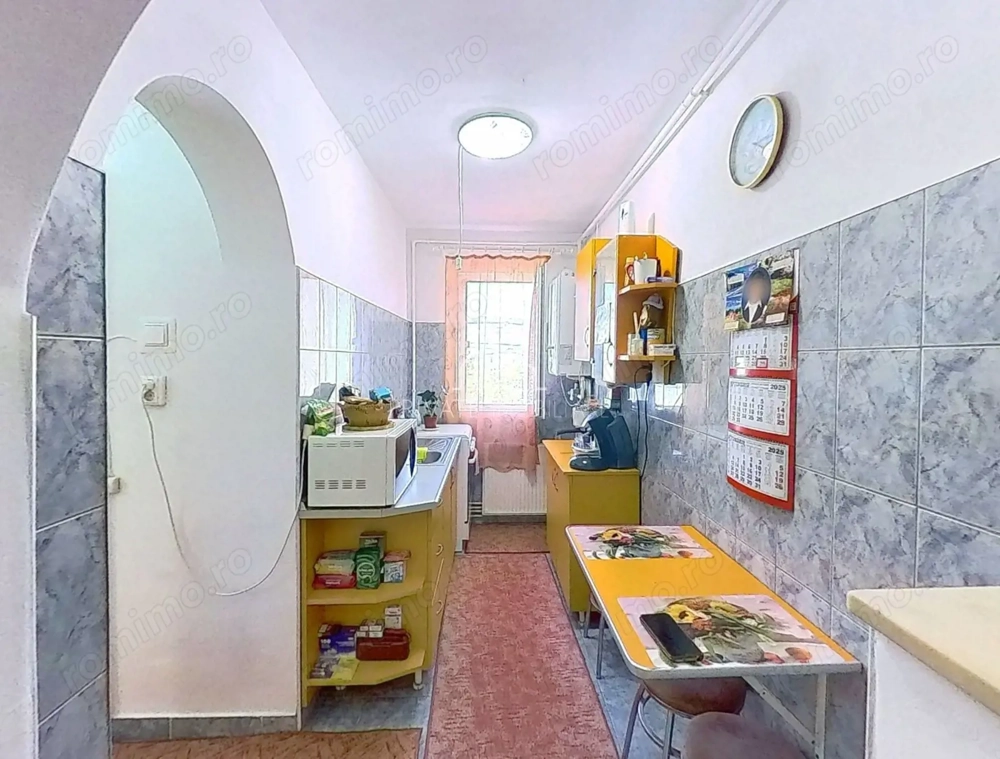 Apartament 2 Camere, De Vanzare, Str Godeanu, Zona Dambu