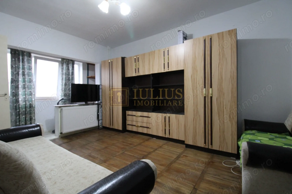 St. Invatatorului, o camera, perfect pentru o persoana sau cuplu.