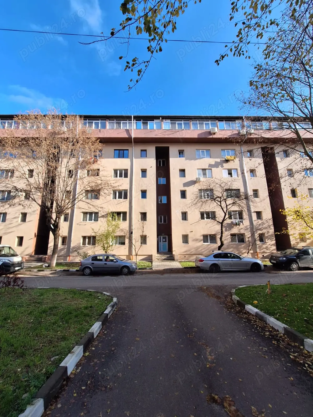 Garsoniera de vanzare la etaj intermediar la 5 min de Shopping City