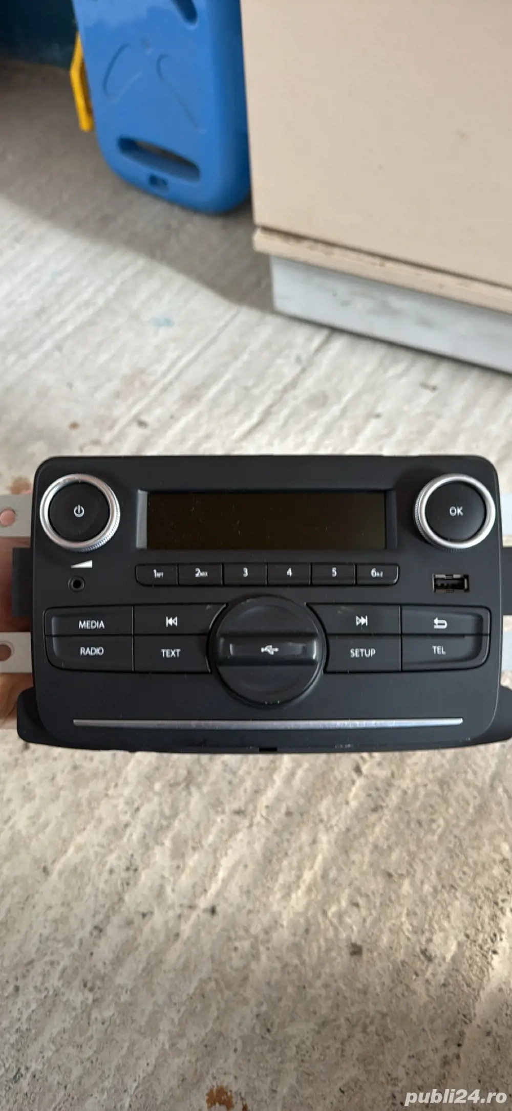 Radio CD Renault Original Bluetooth + Ramă