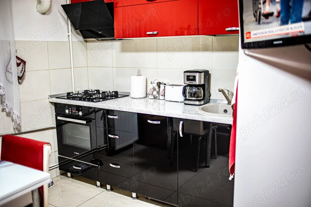 Apartament   3 dormitoare, 2 băi, 2 balcoane -Girocului(in spate ESO)