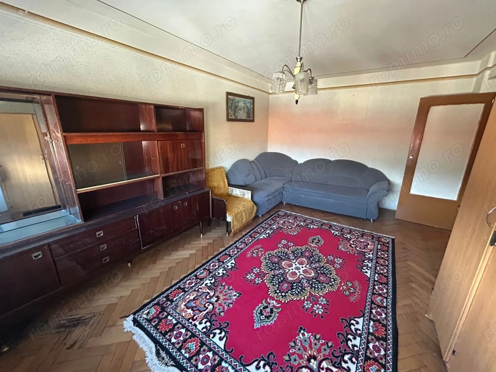 Apartament 2 camere, decomandat - Cugir