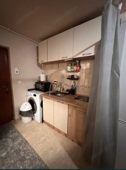 Garsoniera zona Centrala etaj 1