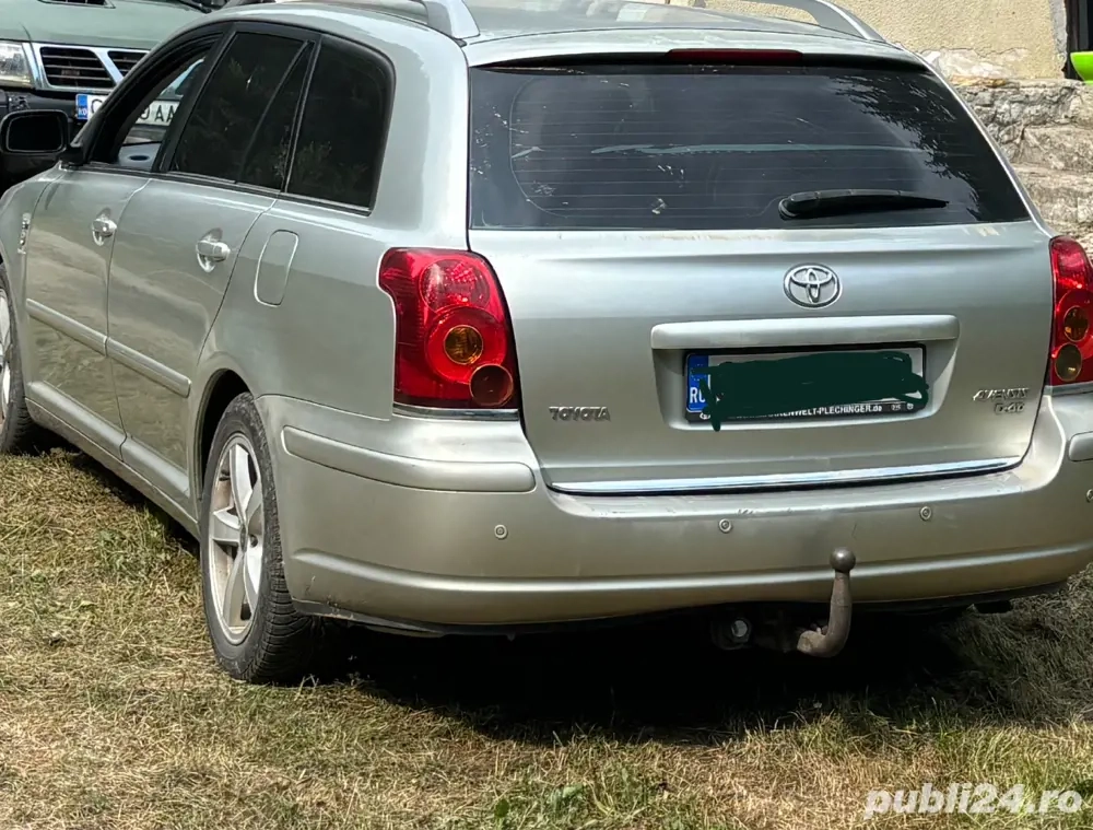 Toyota Avensis 2.2DCAT pt piese,motor nou 30.000km