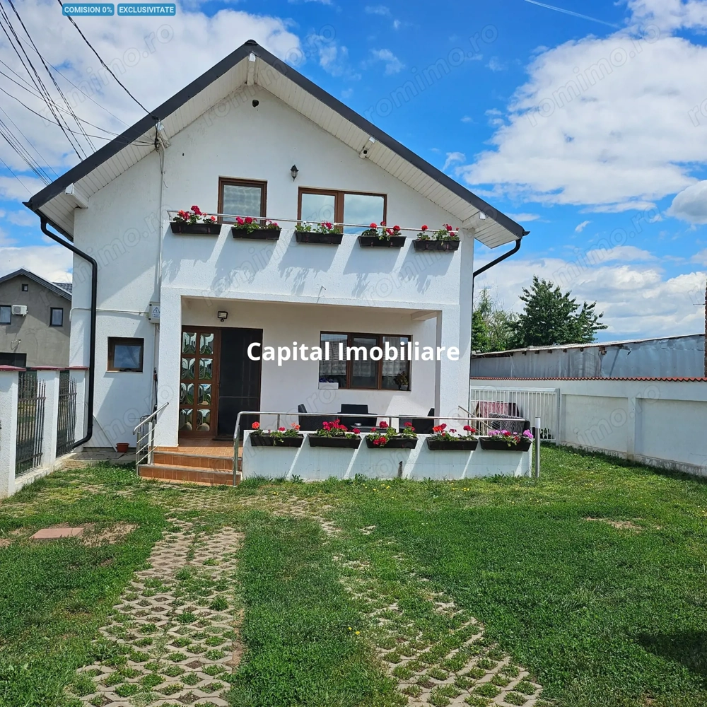 Casa Strejnicu: 150m², 3 dormitoare, 2 băi, 2 garaje
