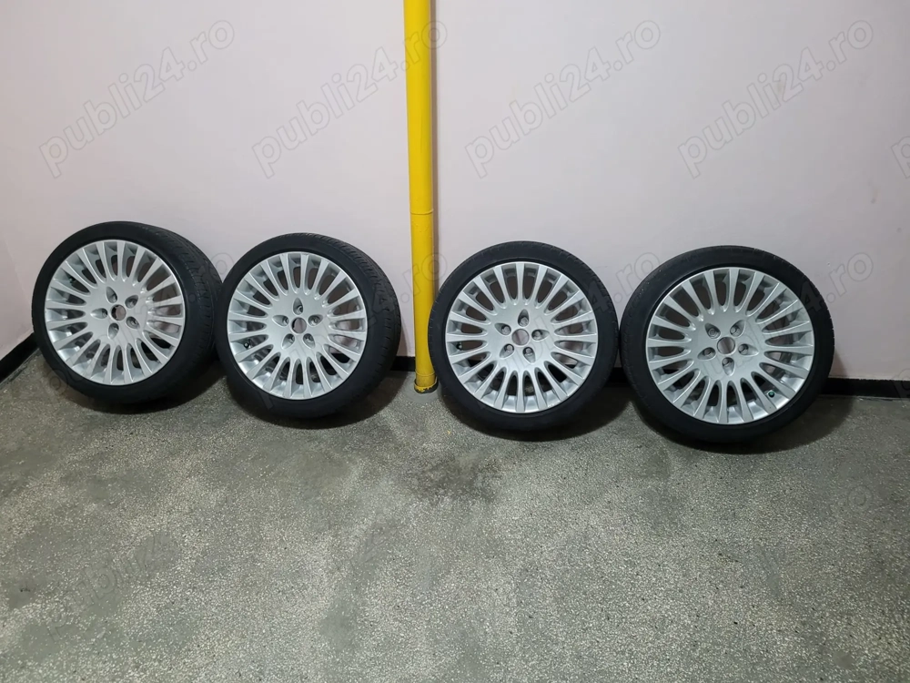 Set 4 jante cu anvelope 225/40/R18